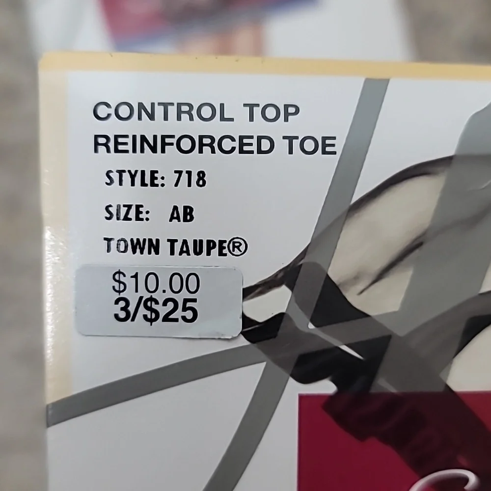 Hanes Silk Reflections Silky Sheer Women's Tights - Town Taupe
